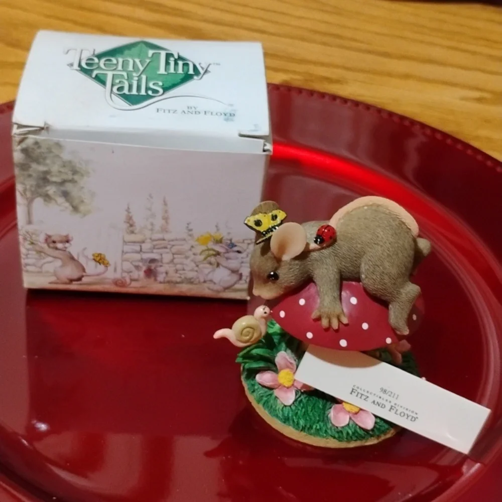Fitz & Floyd Mouse Figurine on Red Mushroom 1999